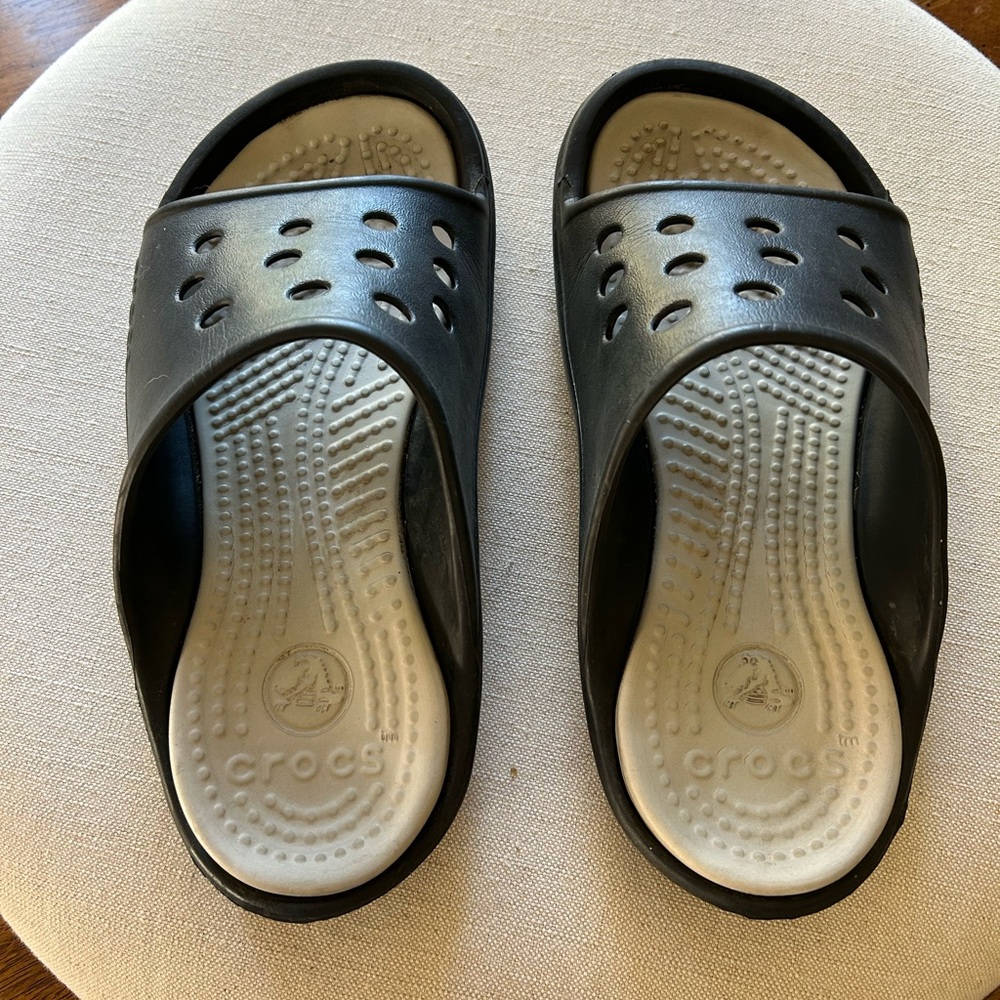 CROCS Adult Unisex Baya Slide Two-Tone Slide Sandals in Black and Cream Footbed